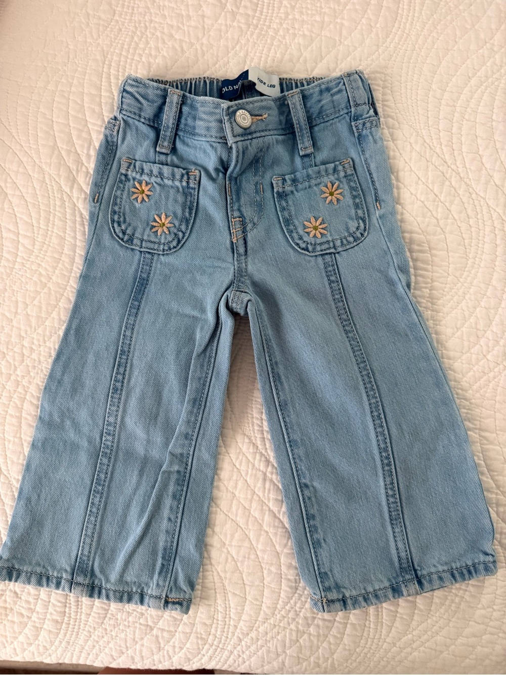 Old Navy Wide Leg Jeans for Toddler Girl 18-24Months